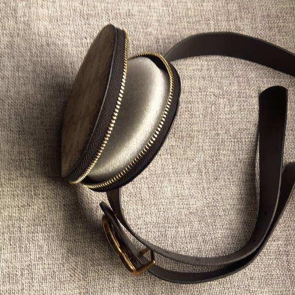 NWOT🛍BEAUTIFUL (LOOK ALIKE) GUCCI BELT with ATTACHED ROUND POUCH ❤️🔥 - Picture 4 of 6